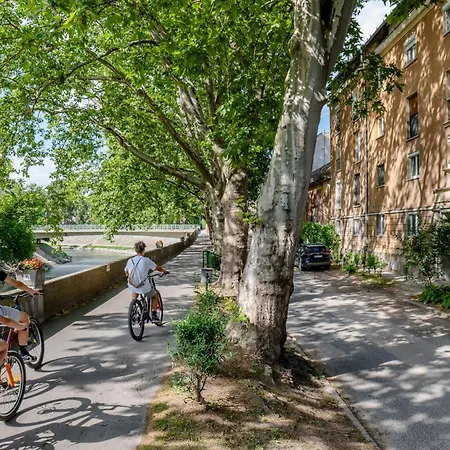 Riverside Apartment No2 Esztergom Exterior photo