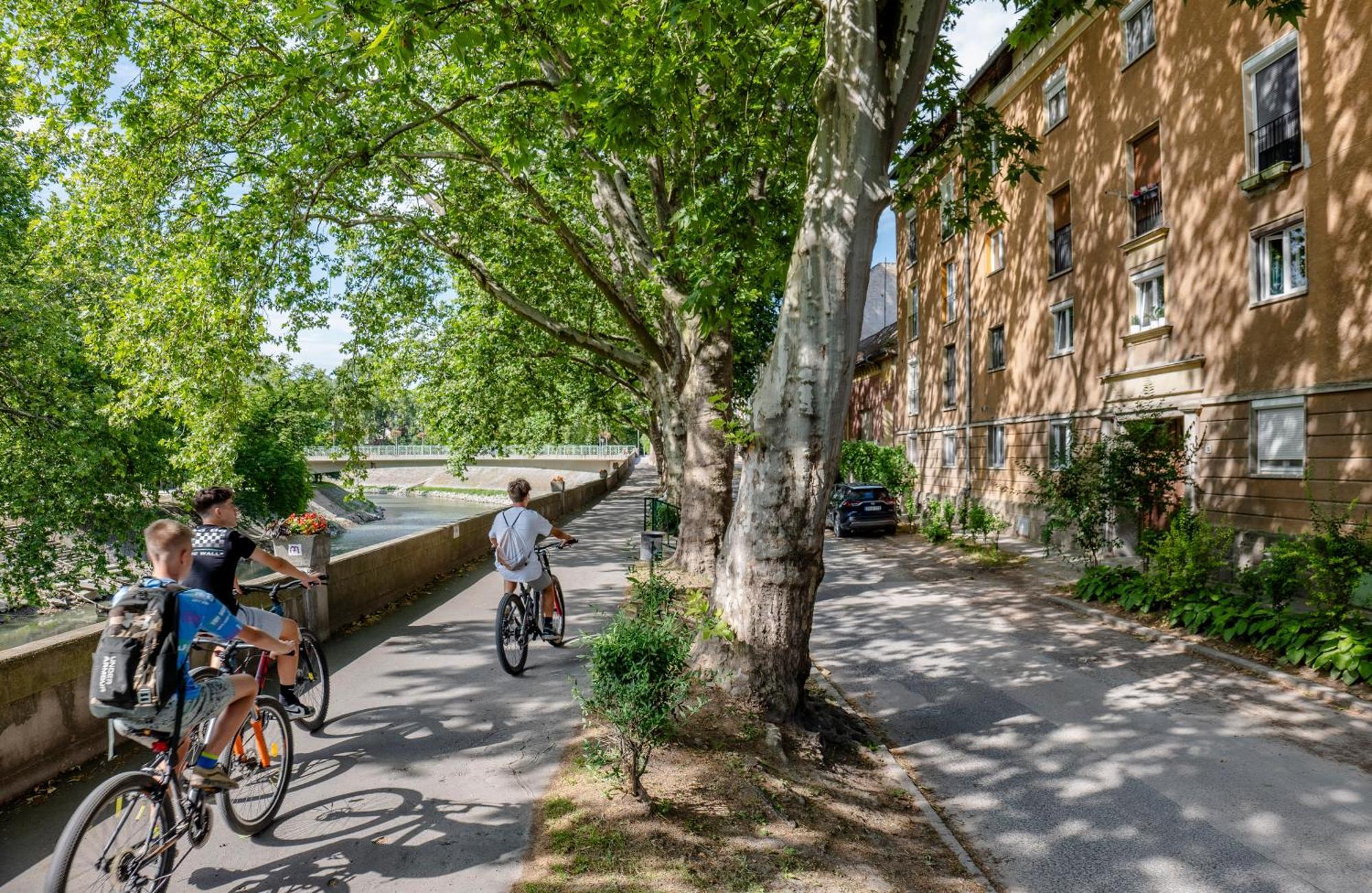 Riverside No2 Ostrzyhom